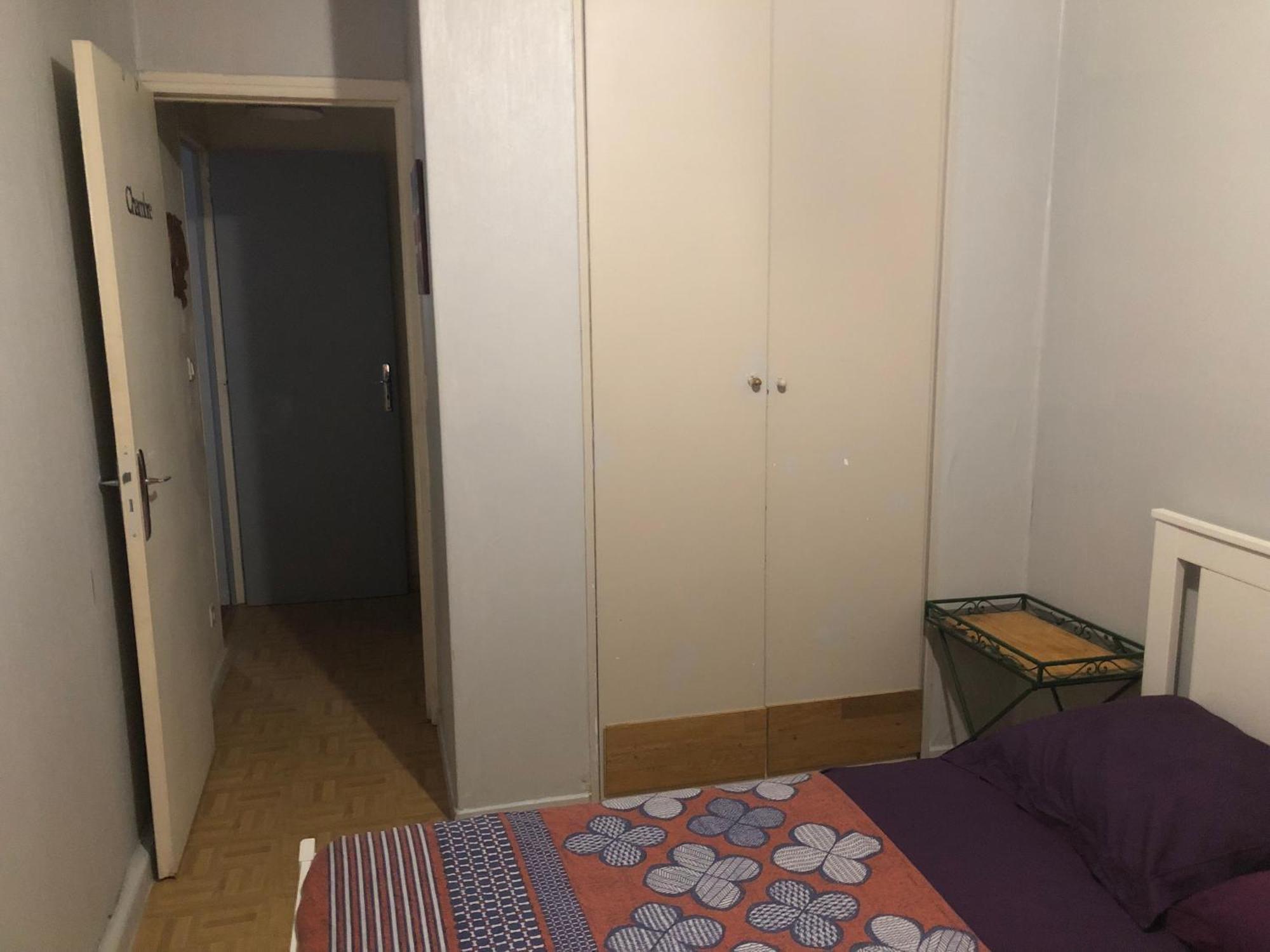Guesthouse Familial Pour 2,3,4 Personnes De 44M2- Accessible Handic -Rez De Chaussee-Vues Sur Rue Et Patio Prive - Sejour, Chambre Separee-Cuisine,Salle De Bain,Lit Double Et Canape-Lit 2Pers-Entree De La Rue Berzelius-5 Minutes Du Metro Brochant-Lig Paris Ngoại thất bức ảnh
